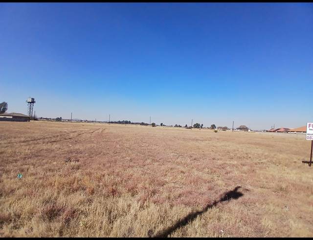 15,154M² VACANT LAND FOR SALE IN RIVERSDALE